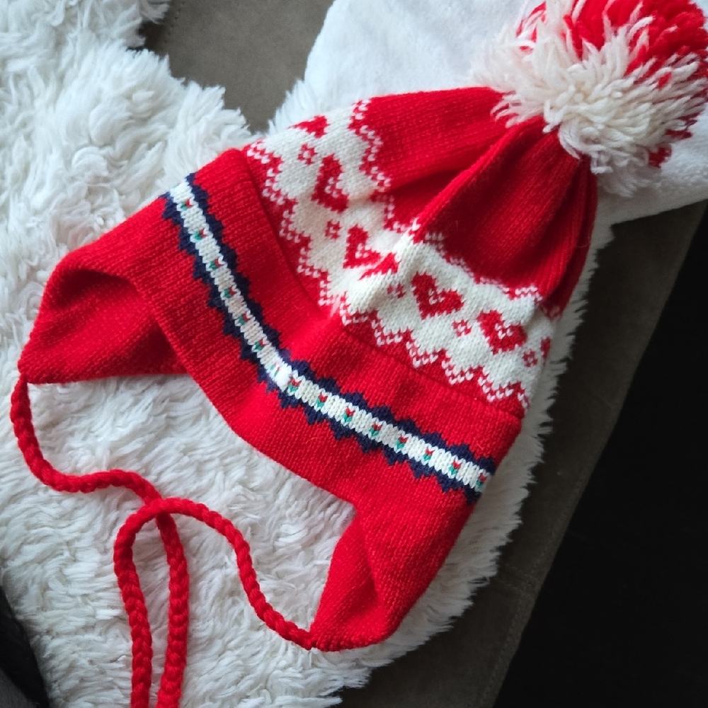 Vintage Red/ White Wool PomPom Winter Hat Bavarian -Style Floral